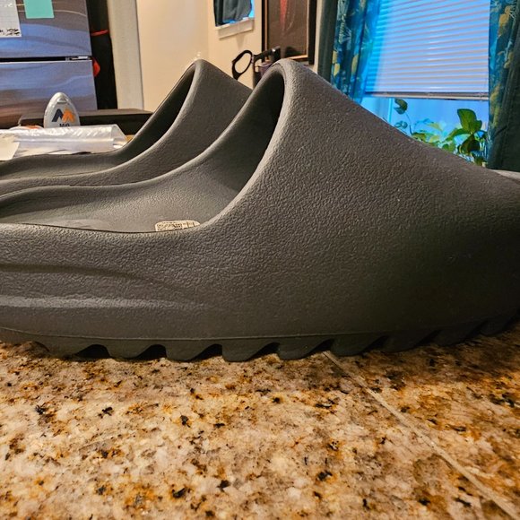 Yeezy slides mens 6 (women's 6.5 to 7) - slate gray - Picture 5 of 5